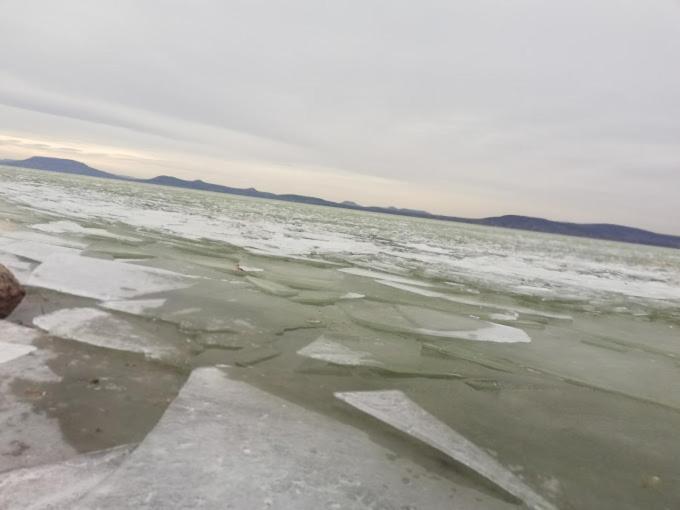 Boathouse Balatonlelle With Sauna الغرفة الصورة